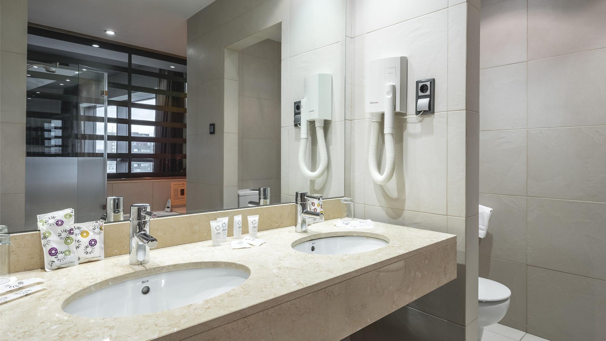 Be Live City Center Talavera Талавера де ла Рейна Екстериор снимка