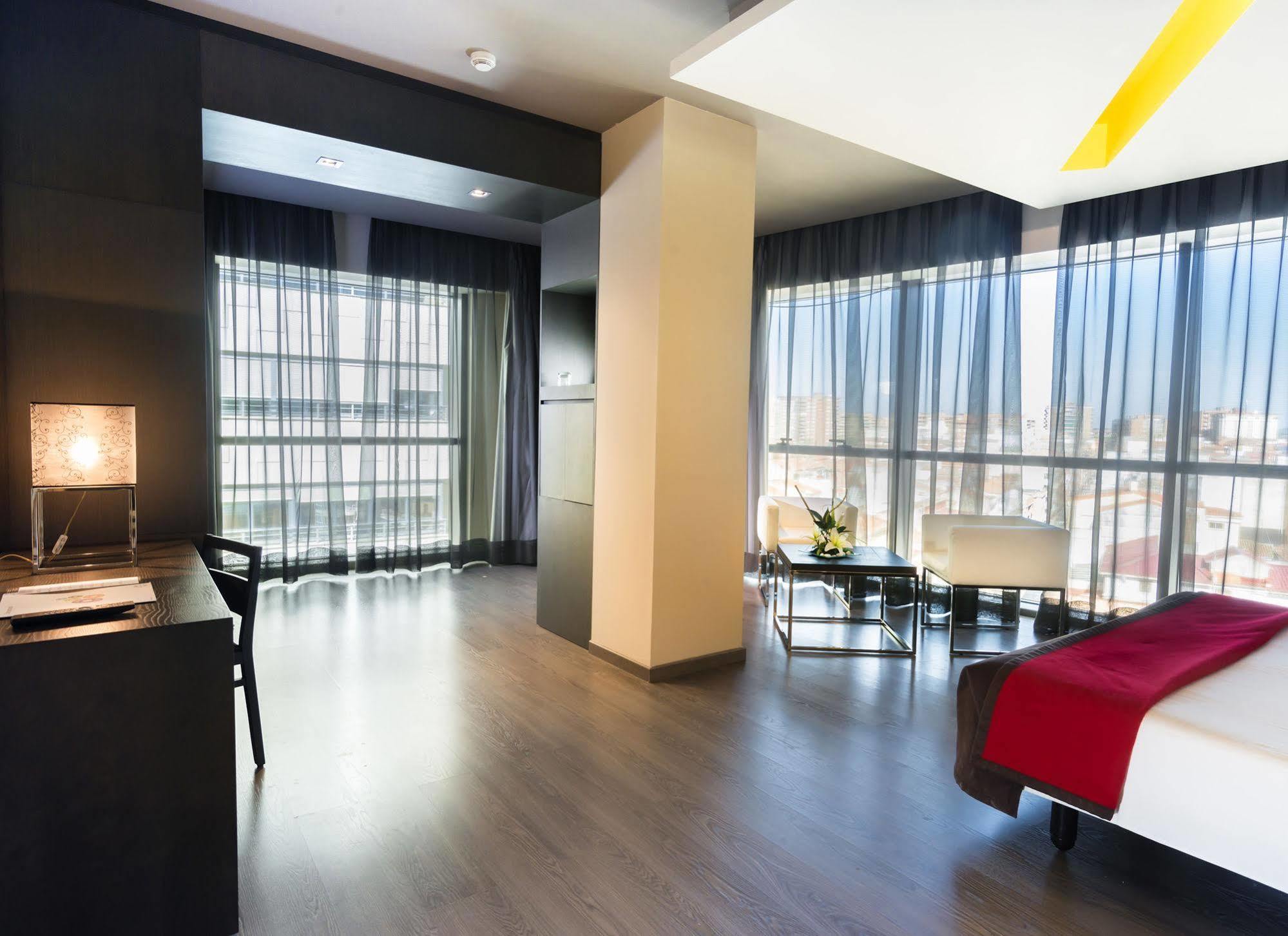 Be Live City Center Talavera Талавера де ла Рейна Екстериор снимка